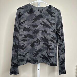 Aqua Cashmere Sweater in Size XS